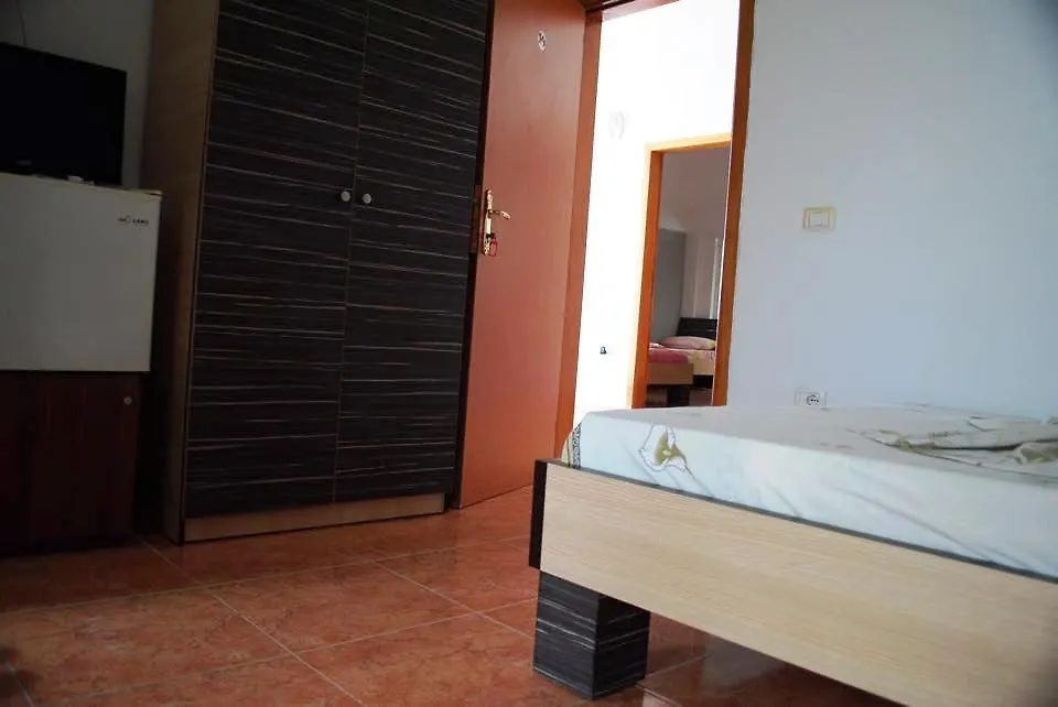 Pavarsia Beach Hotel Дуррес